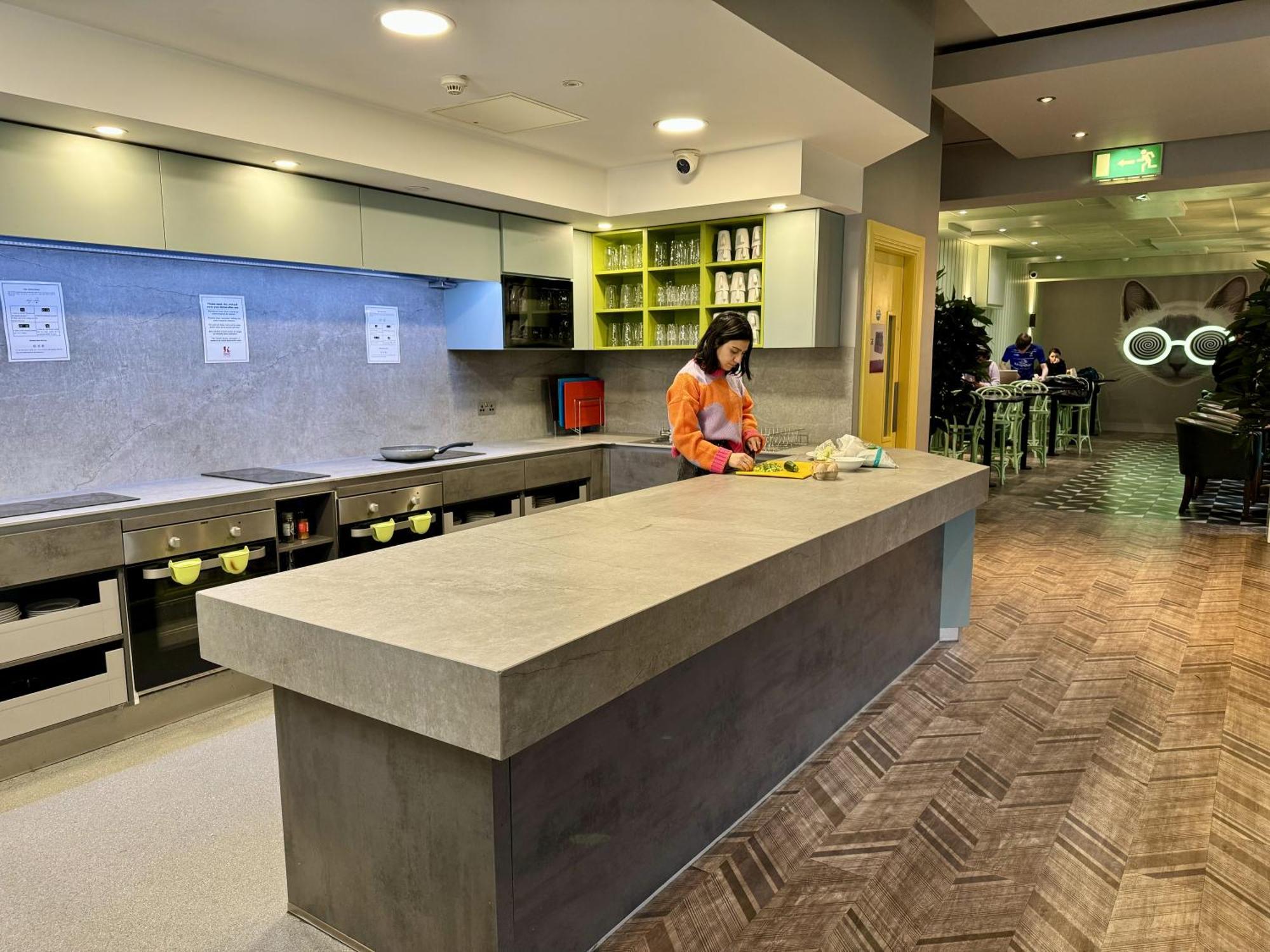 Kinlay Hostel Eyre Square Galway Eksteriør billede